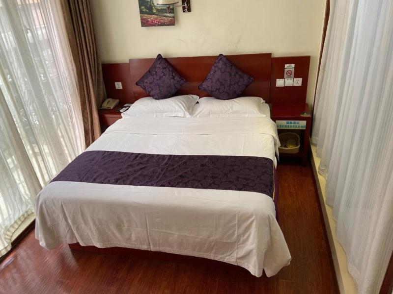 Greentree Inn Shanghai Songjiang University City New Songjiang Road Express Hotel Exterior foto