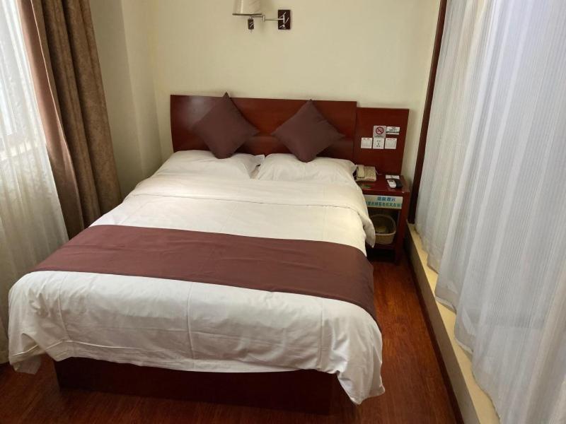 Greentree Inn Shanghai Songjiang University City New Songjiang Road Express Hotel Exterior foto