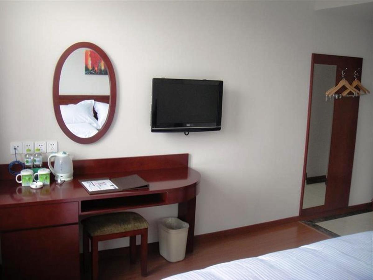 Greentree Inn Shanghai Songjiang University City New Songjiang Road Express Hotel Exterior foto